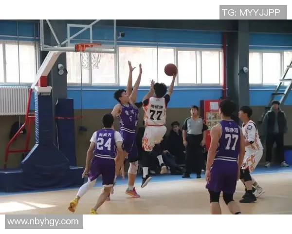 篮球赛场上拼搏精神与团队合作的力量见证冠军诞生辉煌时刻闪耀全场