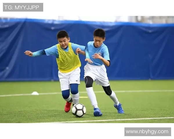 逐梦绿茵赛场：解析当代足球运动员全方位全面成长与挑战之旅新篇